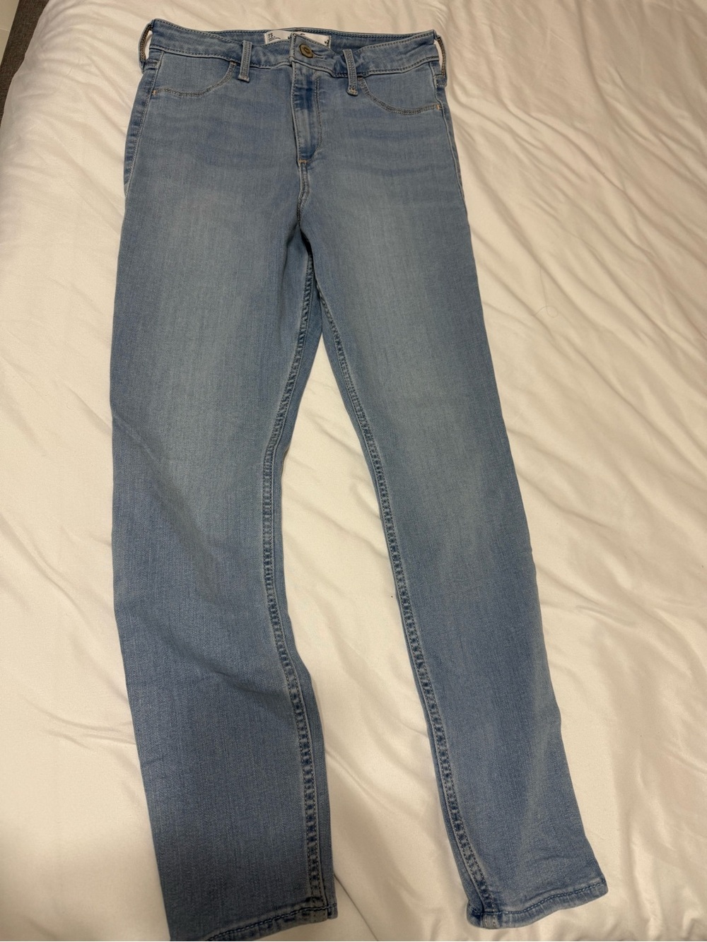 Hollister Light Wash Straight Leg Jeans - Women's